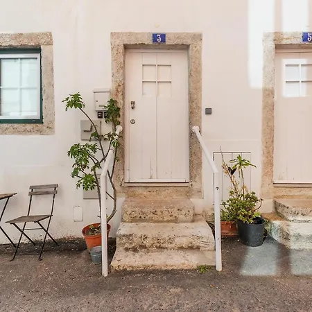 Cosy Riverside Nº3 3mins To Tram Apartment *